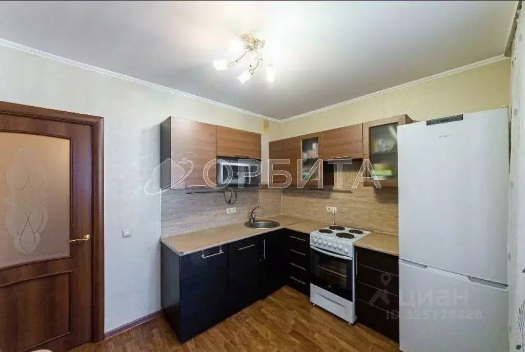 1-к кв. Тюменская область, Тюмень ул. Николая Семенова, 27к1 (43.0 м) - Фото 2