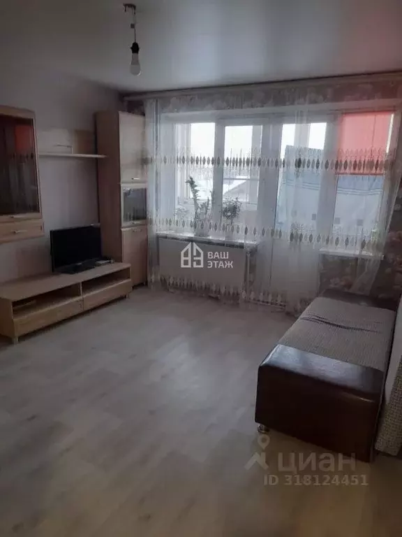 3-к кв. Калужская область, Юхнов ул. Бебеля, 36 (57.5 м) - Фото 0