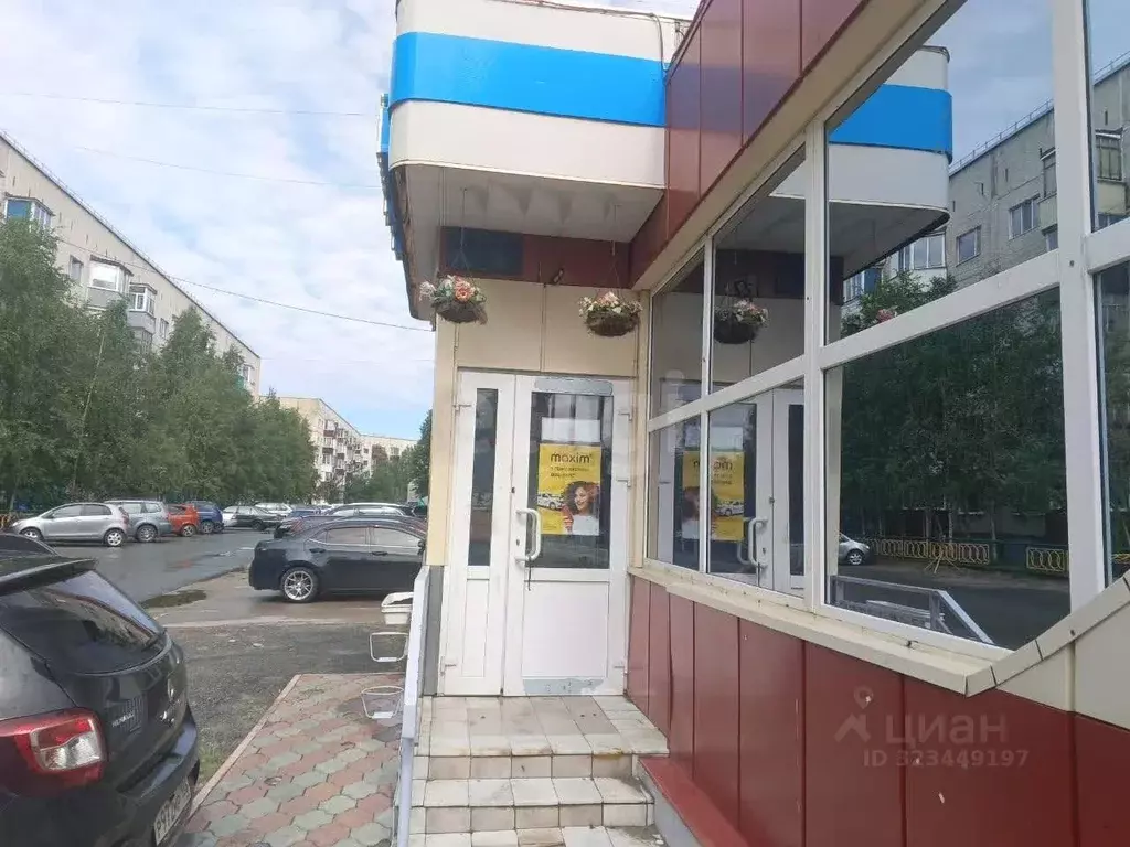 Торговая площадь в Ханты-Мансийский АО, Лянтор Сургутский район, 4-й ... - Фото 2