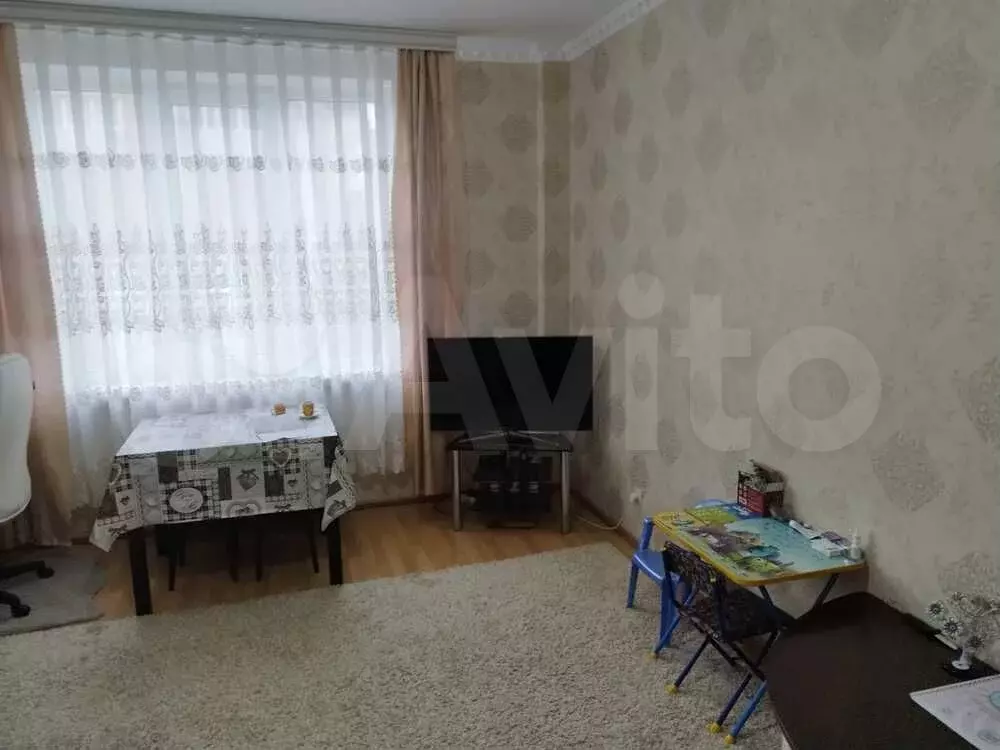 1-к. квартира, 50 м, 5/9 эт. - Фото 1