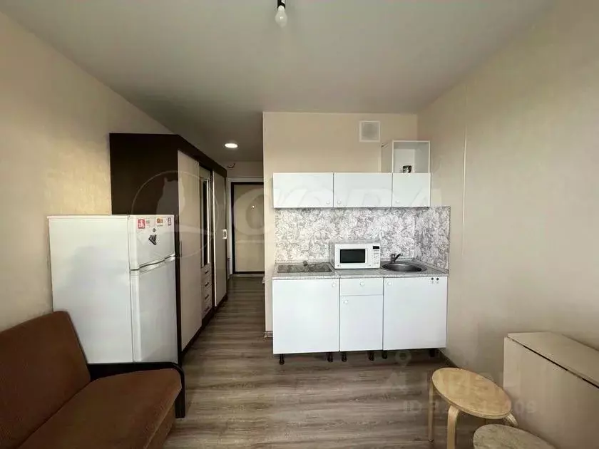 Студия Тюменская область, Тюмень ул. Новоселов, 117 (15.8 м) - Фото 1