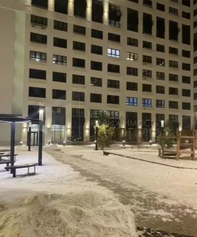 1-к кв. Тюменская область, Тюмень ул. Василия Малкова, 12 (34.0 м) - Фото 2