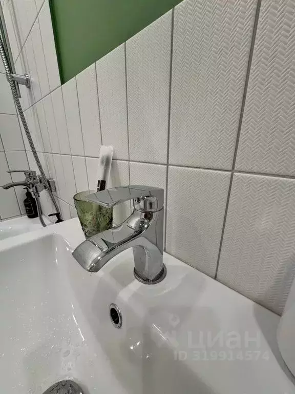 Студия Тюменская область, Тюмень ул. Новоселов, 105 (27.0 м) - Фото 2