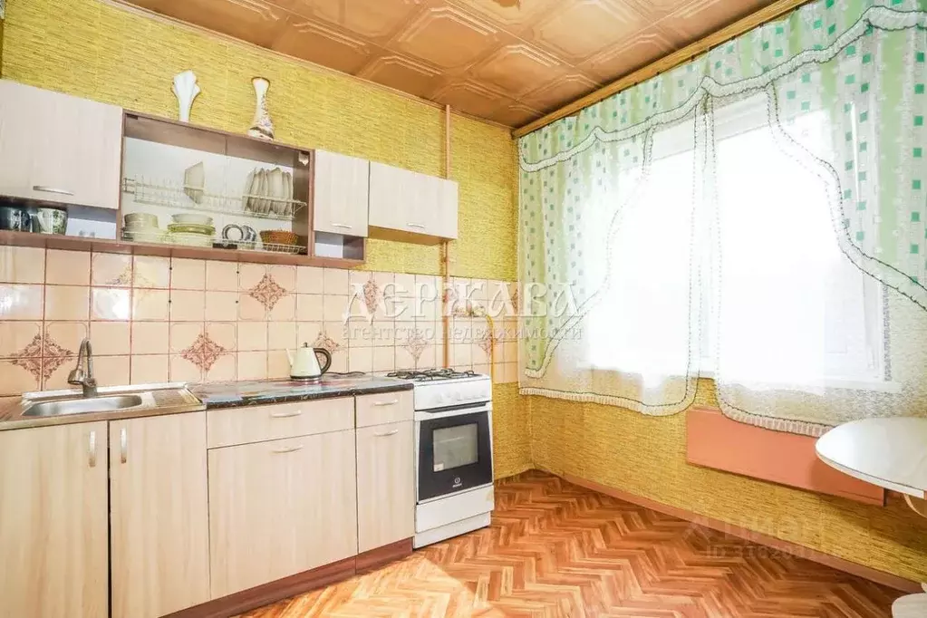 3-к кв. Белгородская область, Старый Оскол Юность мкр, 6 (63.09 м) - Фото 0