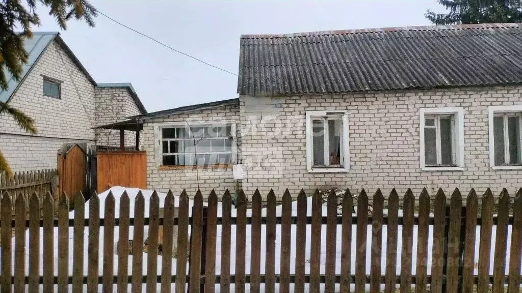 Дом в Рязанская область, Кораблинский муниципальный округ, с. Пехлец ... - Фото 1