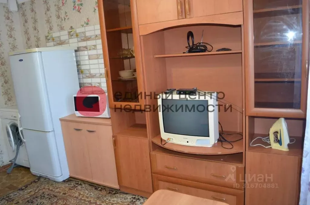 Комната Тюменская область, Тюмень ул. Республики, 212 (13.0 м) - Фото 1