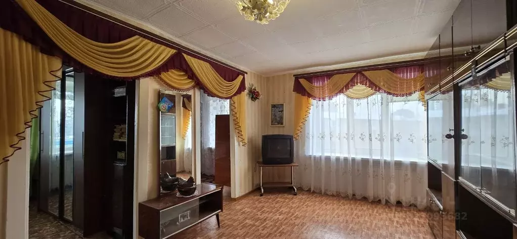 4-к кв. Омская область, Омск Городок Нефтяников мкр, ул. 50 лет ... - Фото 2