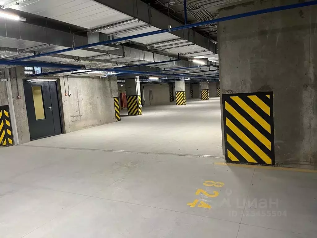 Гараж в Санкт-Петербург аллея Арцеуловская, 17 (13 м) - Фото 1