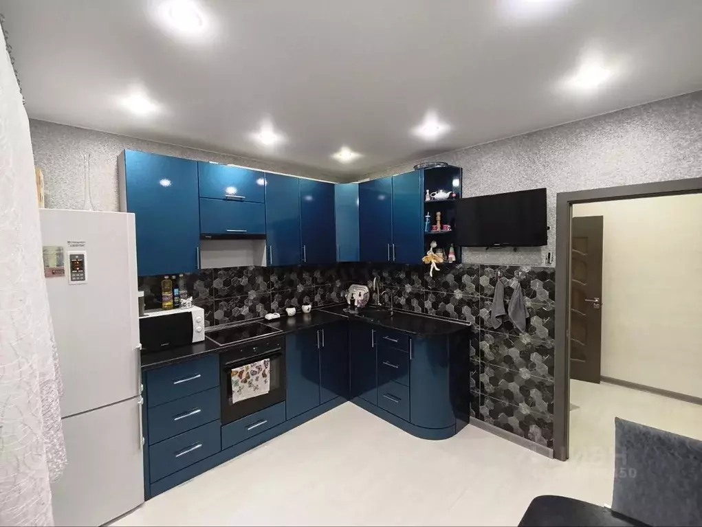 3-к кв. Самарская область, Тольятти Революционная ул., 51 (82.0 м) - Фото 1