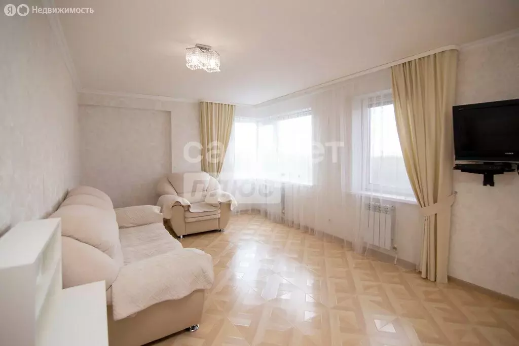 3-комнатная квартира: Ульяновск, улица Луначарского, 23Б (67.2 м) - Фото 1