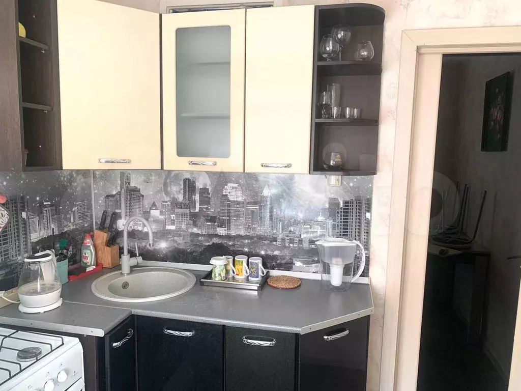 1-к. квартира, 31 м, 5/5 эт. - Фото 0