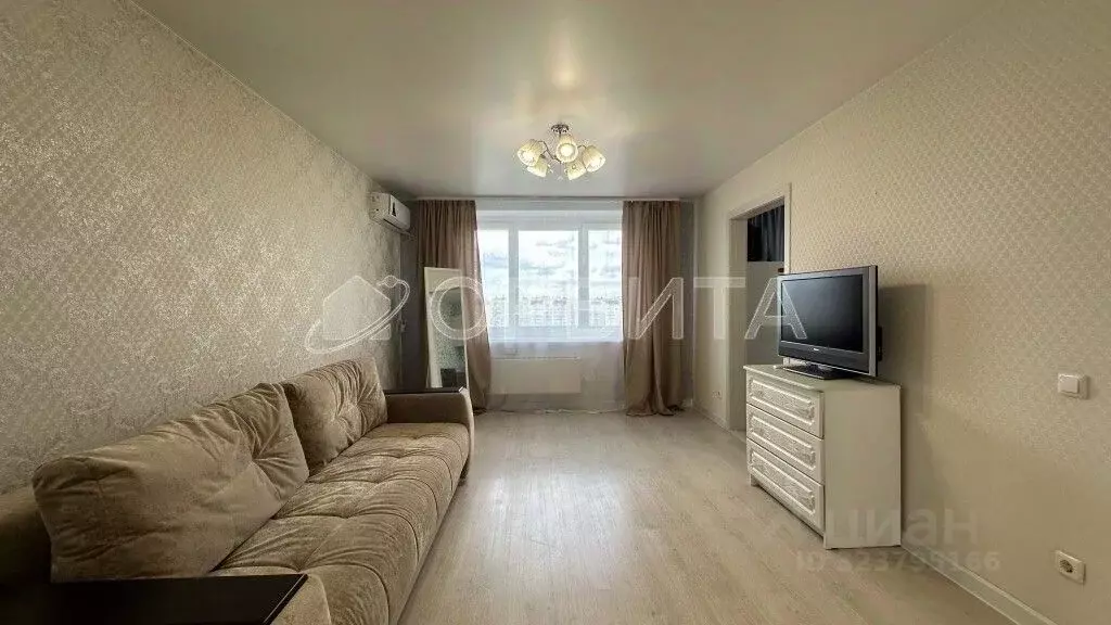 1-к кв. Тюменская область, Тюмень ул. Федюнинского, 56 (37.1 м) - Фото 2