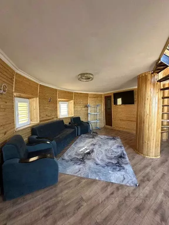 Дом в Дагестан, Избербаш ул. Дибирова, 47 (75 м) - Фото 1
