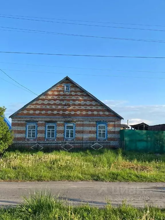 Дом в Брянская область, Клинцовский район, с. Коржовка-Голубовка ... - Фото 0