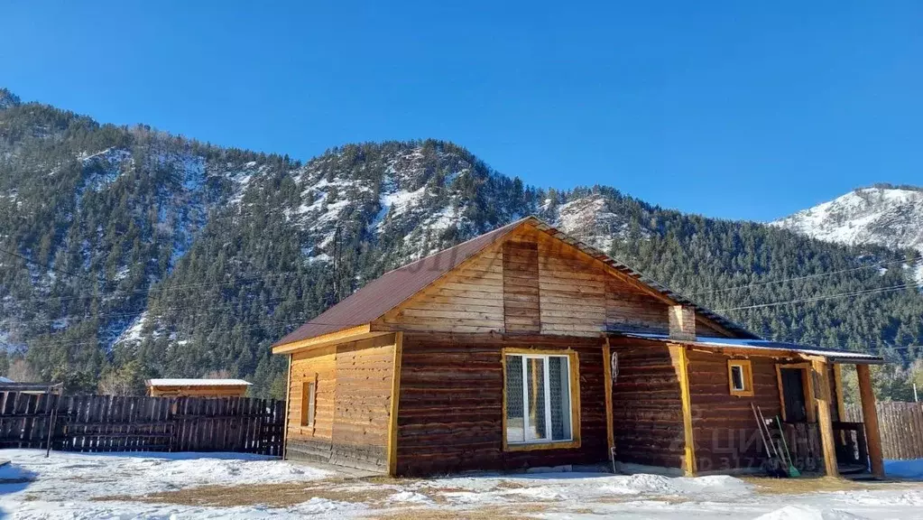 Дом в Алтай, Чемальский район, с. Чемал ул. Прикатунская (98 м) - Фото 1