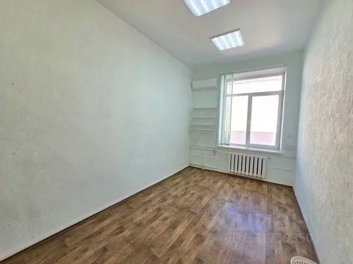 Офис в Севастополь ул. Коммунистическая, 10А (16 м) - Фото 1