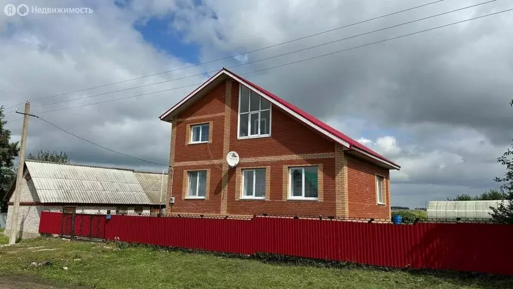 Дом в деревня Султанбеково, Школьная улица, 21 (93.2 м) - Фото 1