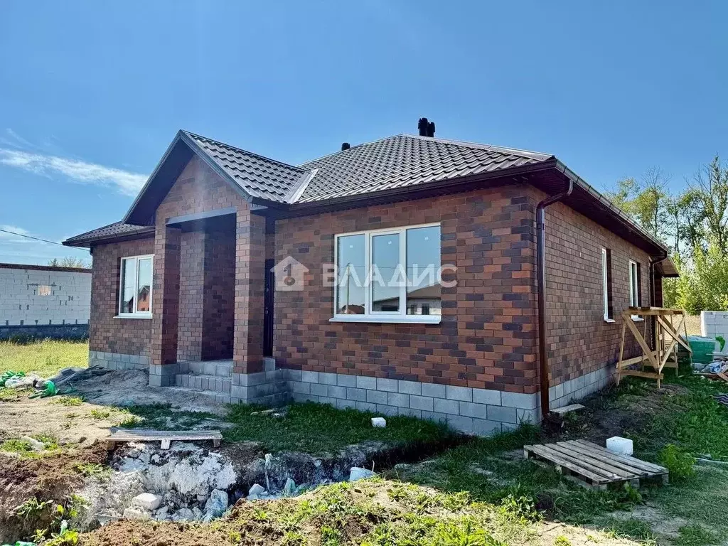 Дом в Белгородская область, Корочанский район, Мелиховское с/пос, с. ... - Фото 2