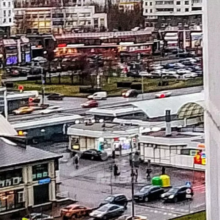 Продается 4-комнатная квартира - Фото 2