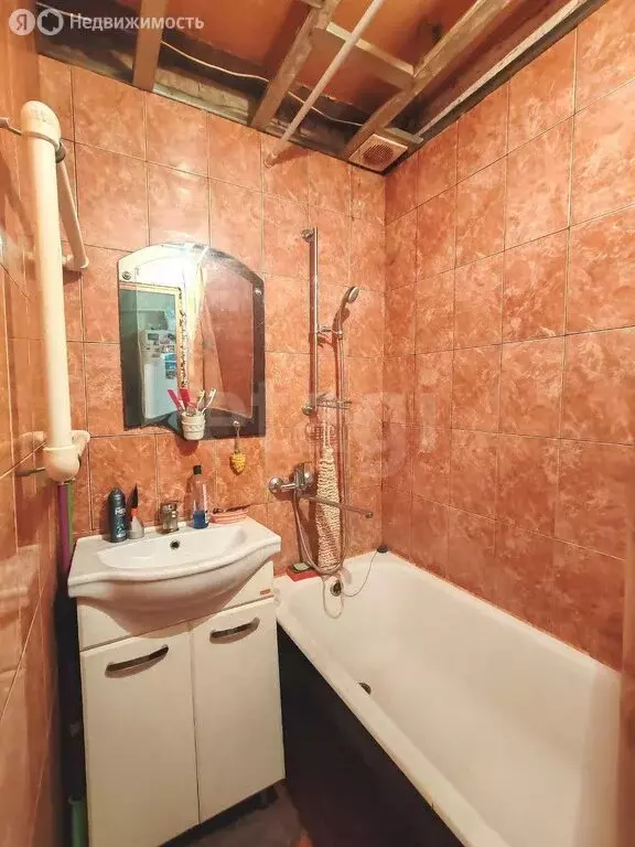 3-комнатная квартира: Саранск, улица Есенина, 22 (64 м) - Фото 1