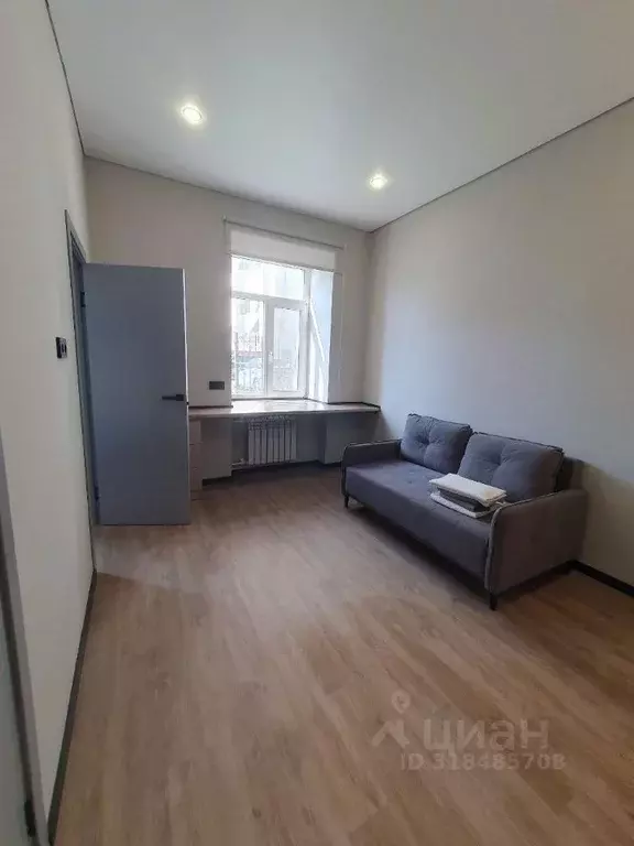 Комната Санкт-Петербург Нарвский просп., 13Б (26.0 м) - Фото 1