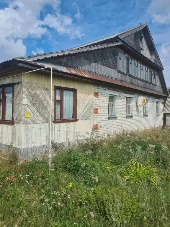 Дом в Татарстан, с. Тюлячи ул. Татарстан (300 м) - Фото 1