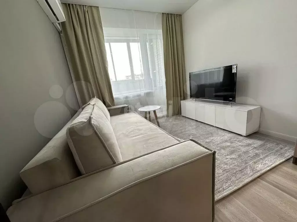 2-к. квартира, 40 м, 9/17 эт. - Фото 1