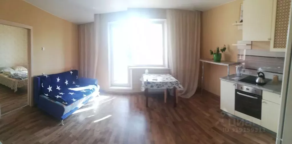 2-к кв. Челябинская область, Челябинск ул. Братьев Кашириных, 131б ... - Фото 1