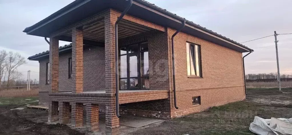 Дом в Курская область, Курский район, Рышковский сельсовет, Кислино ... - Фото 0