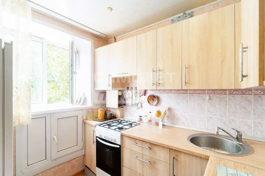 1-к кв. Омская область, Омск Городок Нефтяников мкр, ул. 50 лет ... - Фото 1