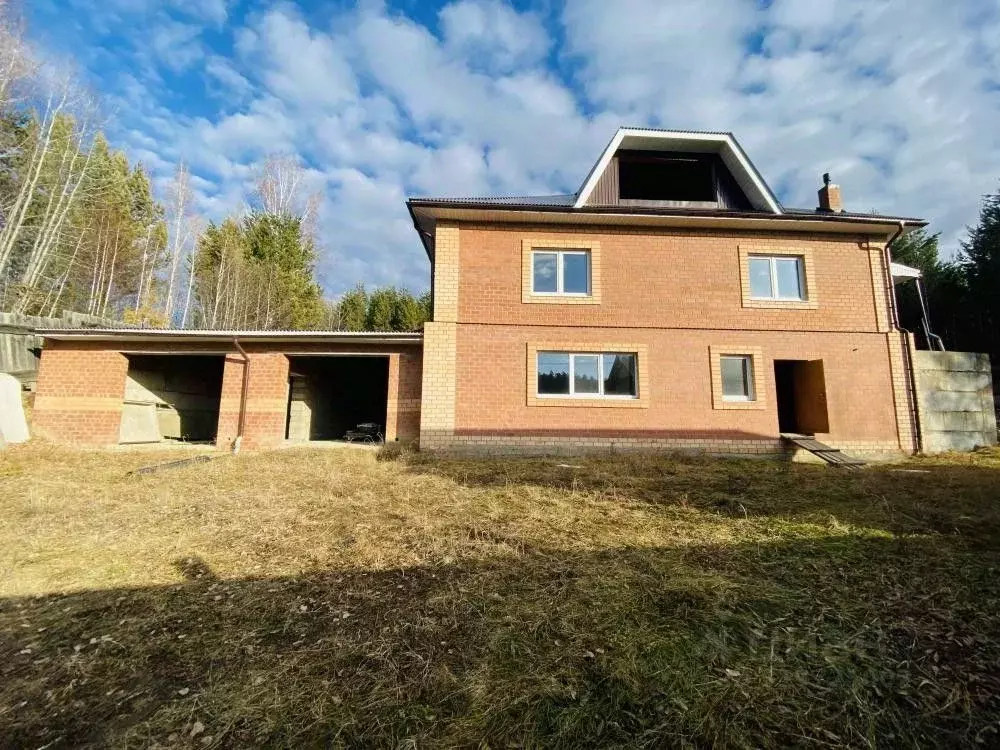 Дом в Иркутская область, Иркутск ул. Малиновая (249 м) - Фото 1