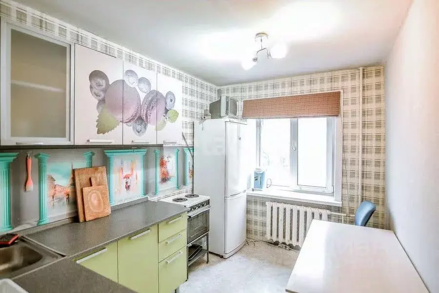 2-к кв. Сахалинская область, Южно-Сахалинск Амурская ул., 96 (43.0 м) - Фото 0