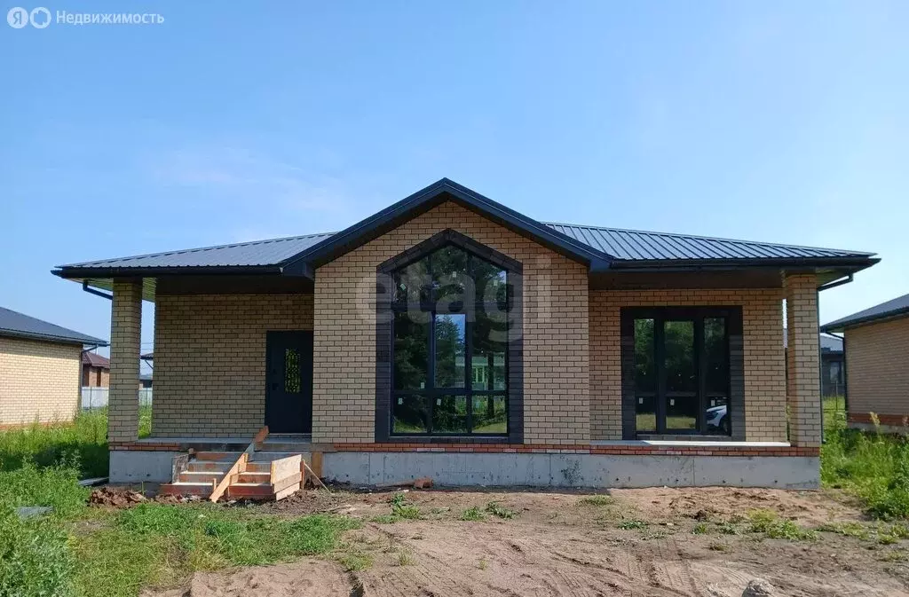 Дом в село Акбердино, улица Марии Васильевой (114.2 м) - Фото 1