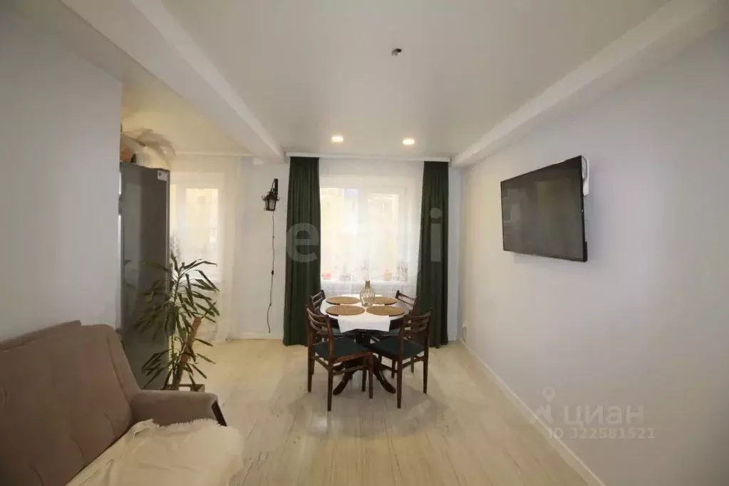 2-к кв. Забайкальский край, Чита ул. Горького, 55 (58.6 м) - Фото 1