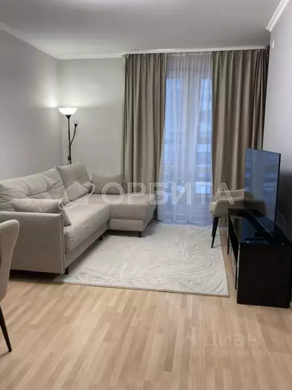 Студия Тюменская область, Тюмень ул. Ю.-Р.Г. Эрвье, 24к2 (30.1 м) - Фото 1