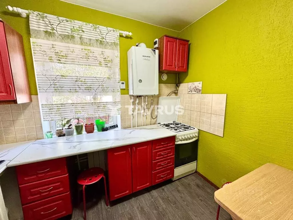 2-к кв. Крым, Симферопольский район, Молодежненское с/пос, с. ... - Фото 1