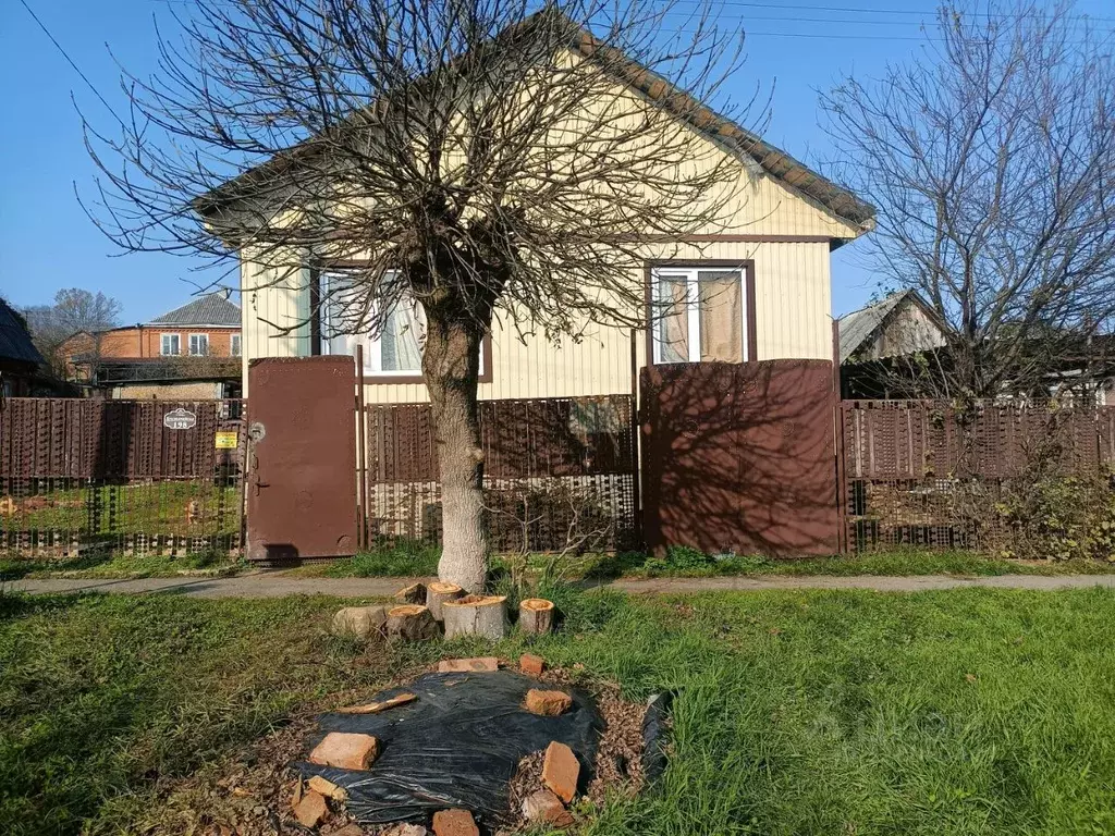 Дом в Краснодарский край, Хадыженск Апшеронский район, Красноармейская ... - Фото 1