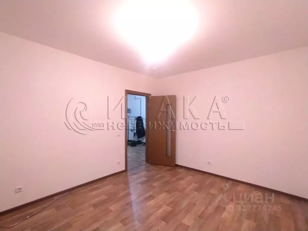 3-к кв. Санкт-Петербург ул. Маршала Казакова, 82к1 (73.0 м) - Фото 1