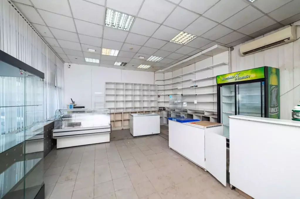 Торговая площадь в Курганская область, Курган ул. Свердлова, 10А (143 ... - Фото 2