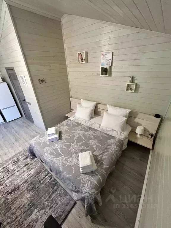 Дом в Карачаево-Черкесия, Зеленчукский район А-156, 67-й км (24 м) - Фото 0