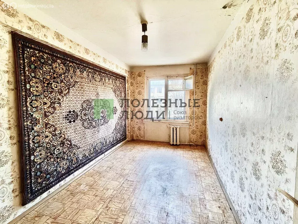 3-комнатная квартира: Астрахань, улица Маркина, 102 (61 м) - Фото 1