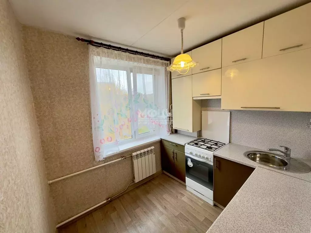 2-к кв. Карелия, Петрозаводск Красная ул., 45 (42.1 м) - Фото 0