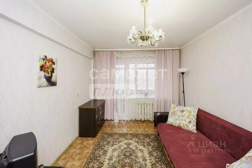 2-к кв. Омская область, Омск Заозерный мкр, ул. Сергея Тюленина, 5б ... - Фото 1