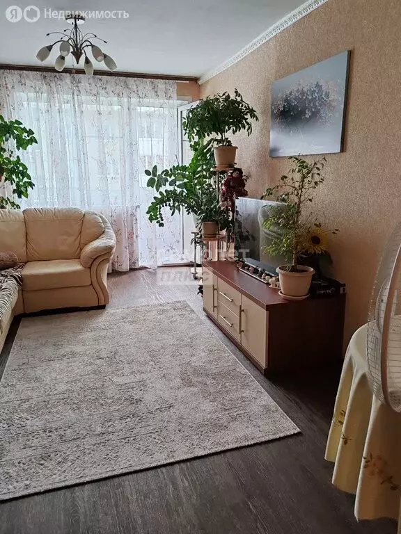 3-комнатная квартира: Новосибирск, Ипподромская улица, 27 (58.3 м) - Фото 0