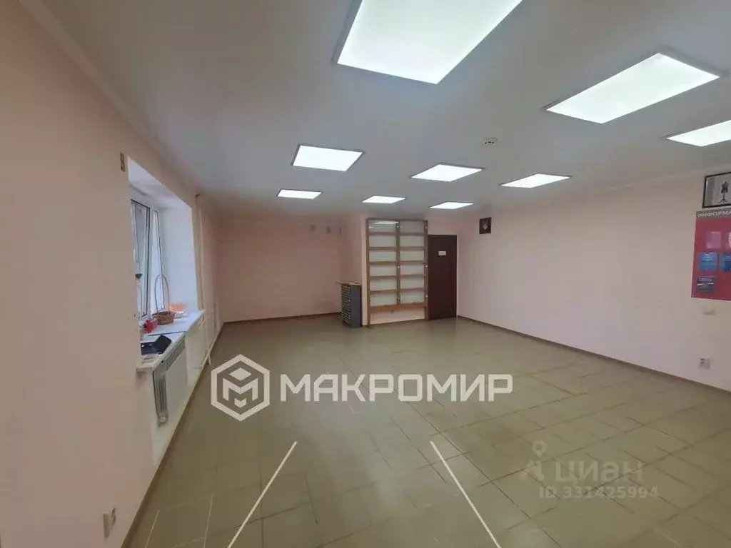 Торговая площадь в Орловская область, Мценск ул. Тургенева, 89 (57 м) - Фото 1