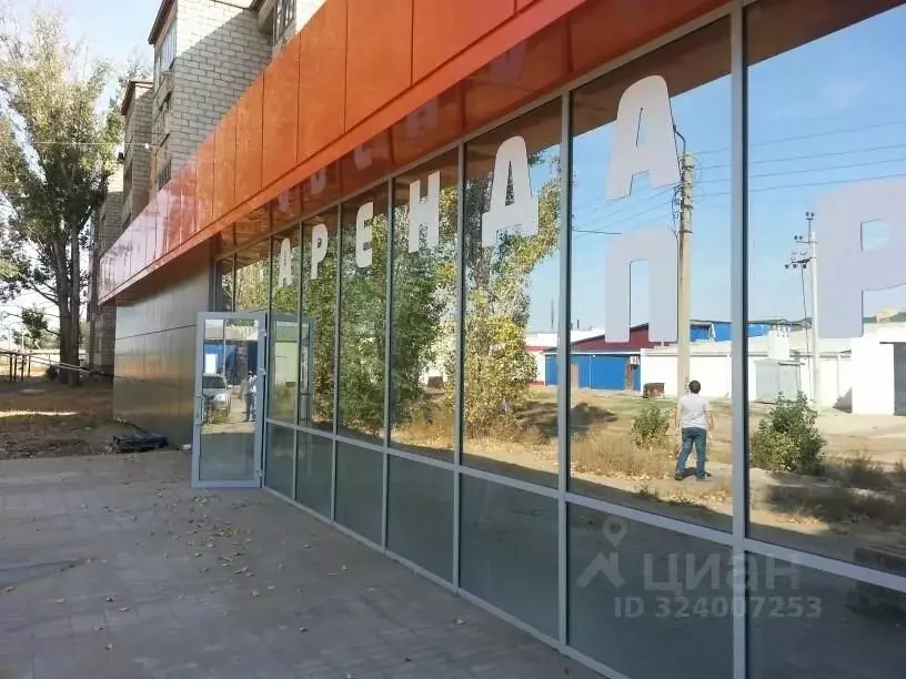 Торговая площадь в Астраханская область, Харабали 8-й кв-л, 10 (552 м) - Фото 1