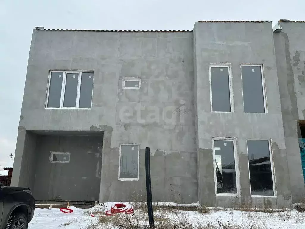 Таунхаус в Красноярский край, Красноярск городской округ, пос. ... - Фото 1