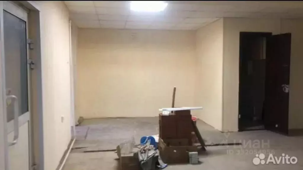 Помещение свободного назначения в Свердловская область, Кировград ул. ... - Фото 1