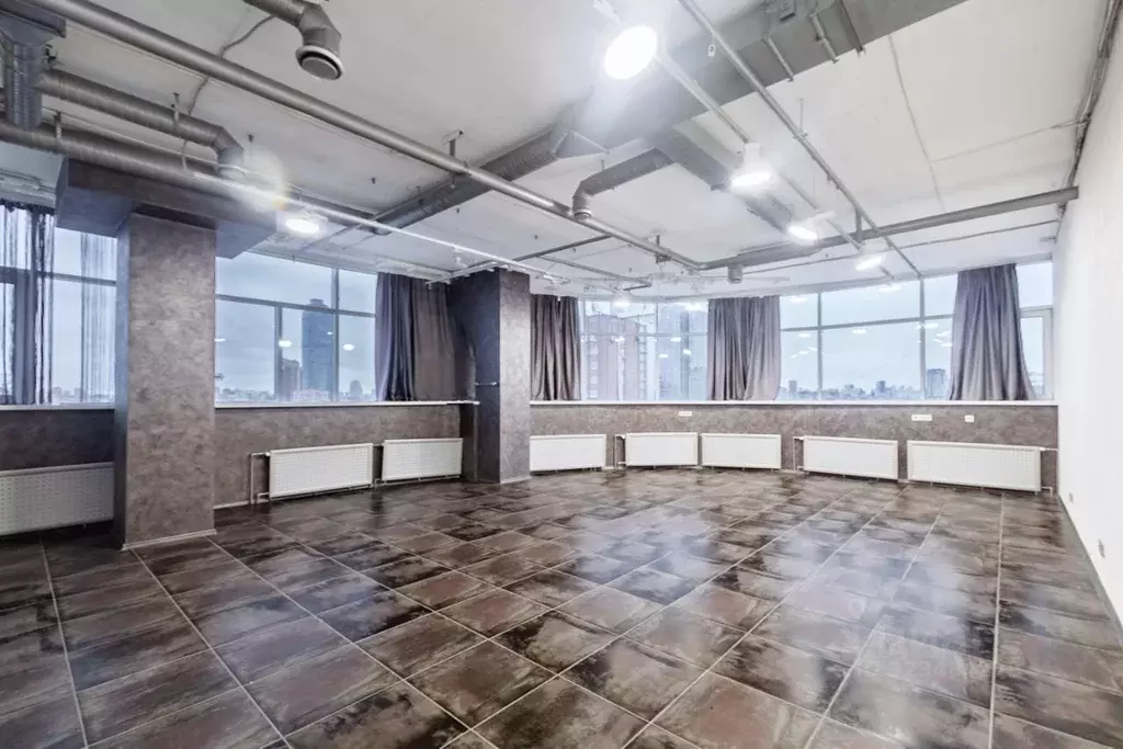 Офис в Свердловская область, Екатеринбург ул. Мамина-Сибиряка, 101 (85 ... - Фото 1