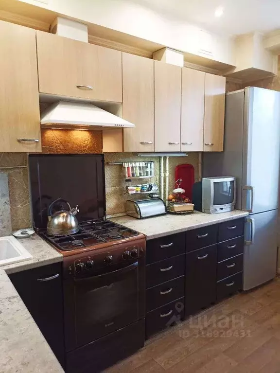 3-к кв. Самарская область, Самара Артемовская ул., 17 (83.0 м) - Фото 0